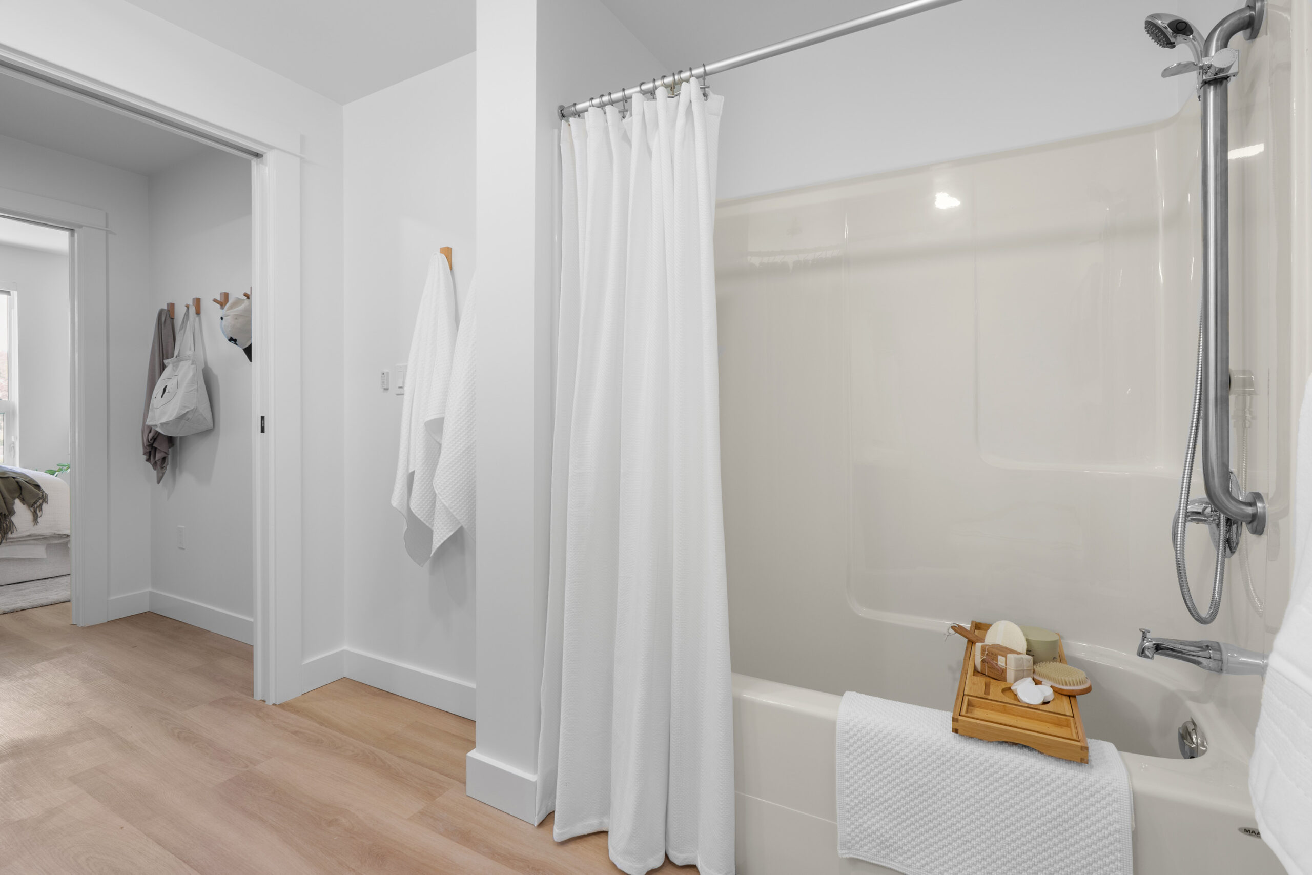 schelt-2bdrm-b1-b2-_DSC7638