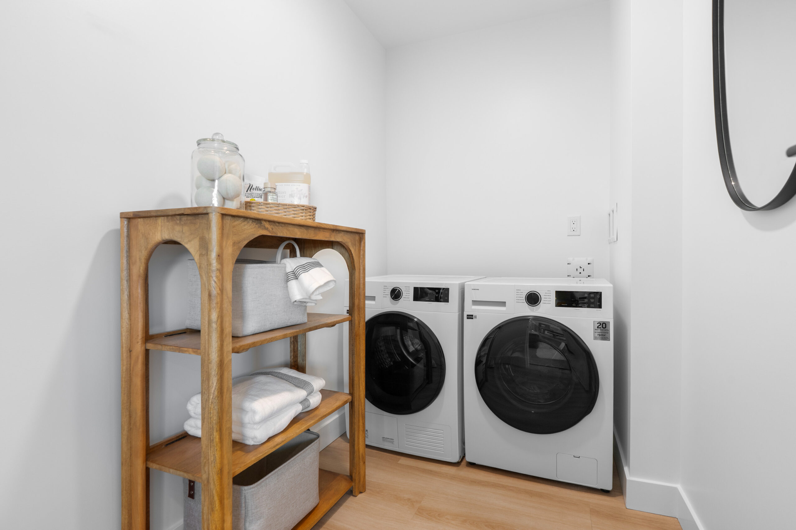 schelt-2bdrm-b1-b2-_DSC7648